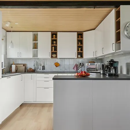 Lovely In With Wifi Storvorde